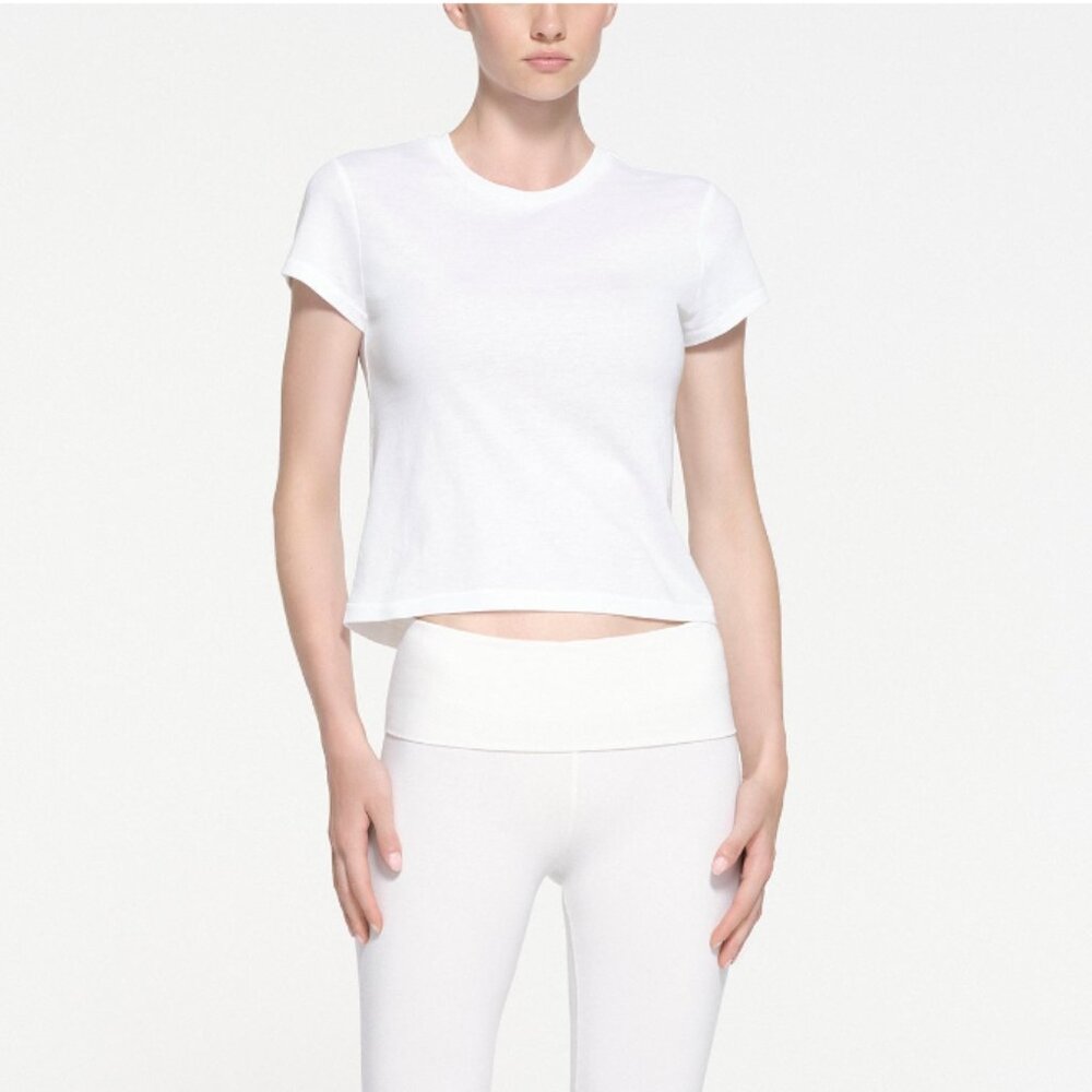 SKIMS Shrunken T-shirt